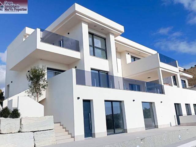 Casa chalet en Venta en Golf Bahía