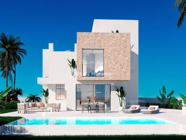 Casa chalet en Venta en Golf Bahía