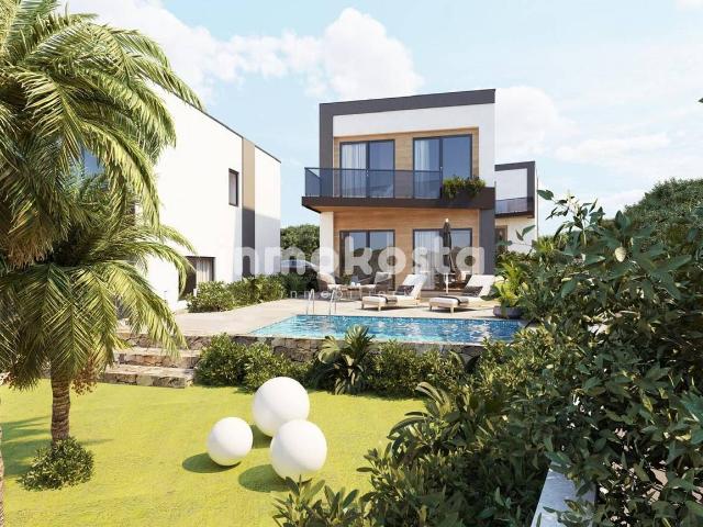Casa chalet en Venta en Golf Bahía