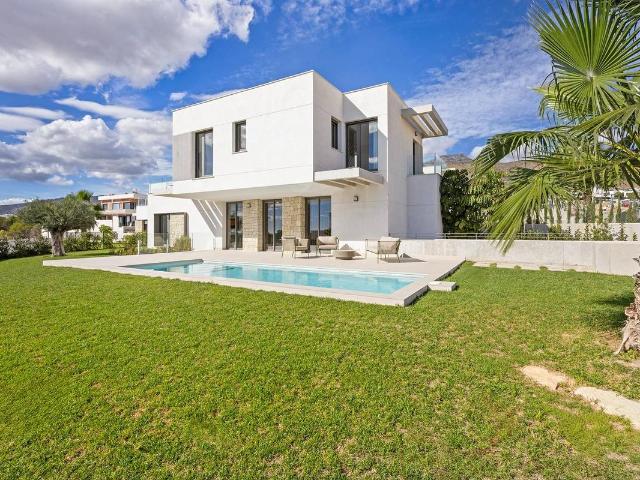 Casa chalet en Venta en Golf Bahía
