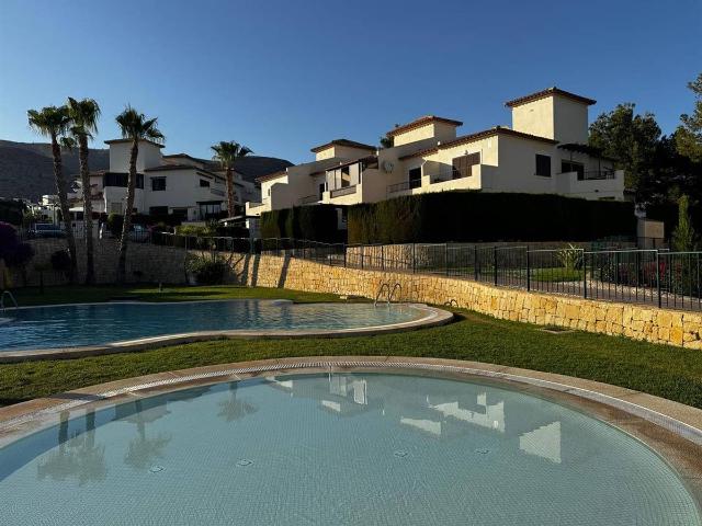Casa chalet en Venta en Golf Bahía