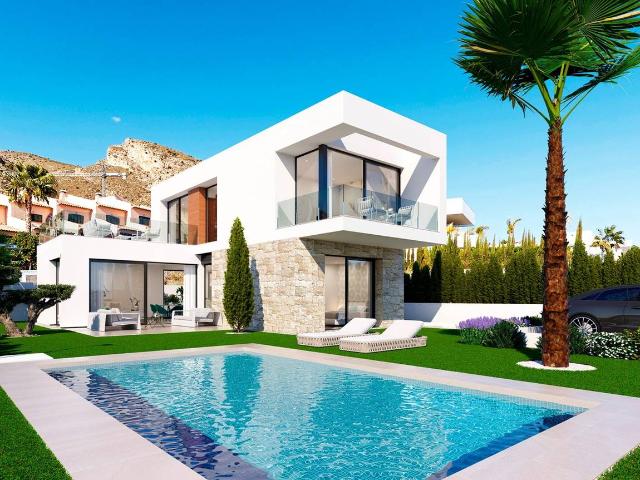 Casa chalet en Venta en Golf Bahía