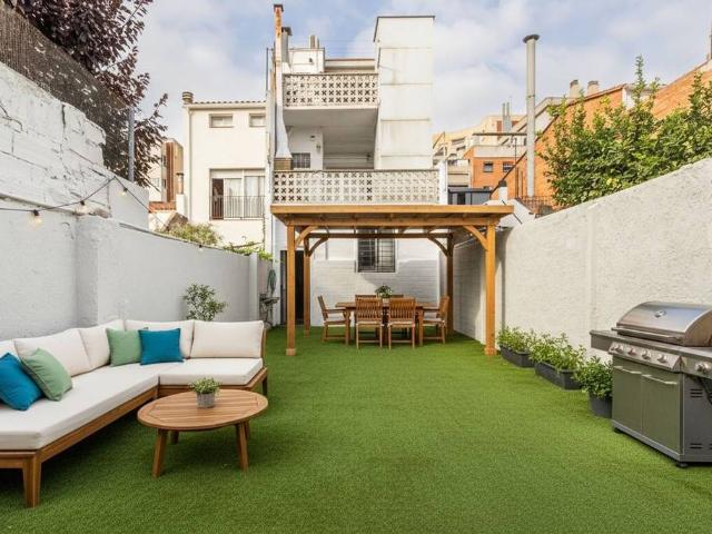 Casa chalet en Venta en Gràcia