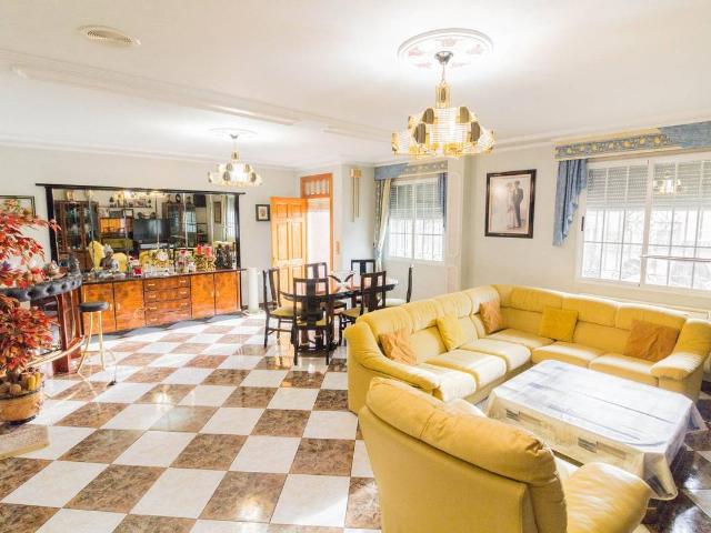 Casa chalet en Venta en Granja de Rocamora
