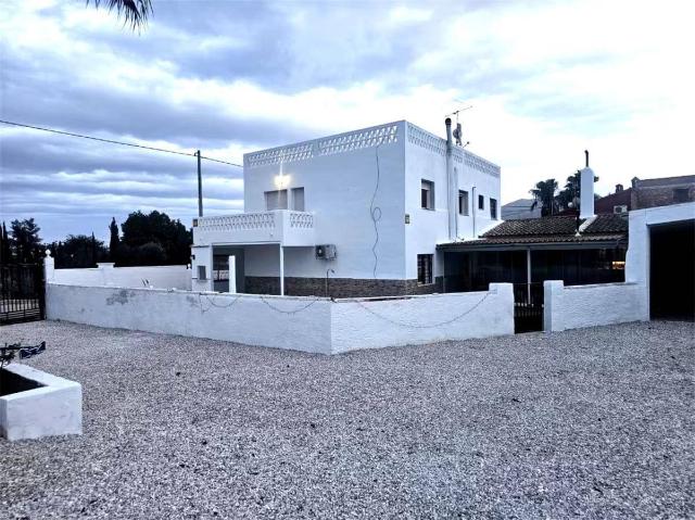 Casa chalet en Venta en Granja de Rocamora