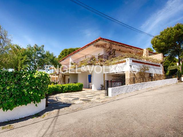 Casa chalet en Venta en Grifeu Cap Ras Els Estanys Sant Genís