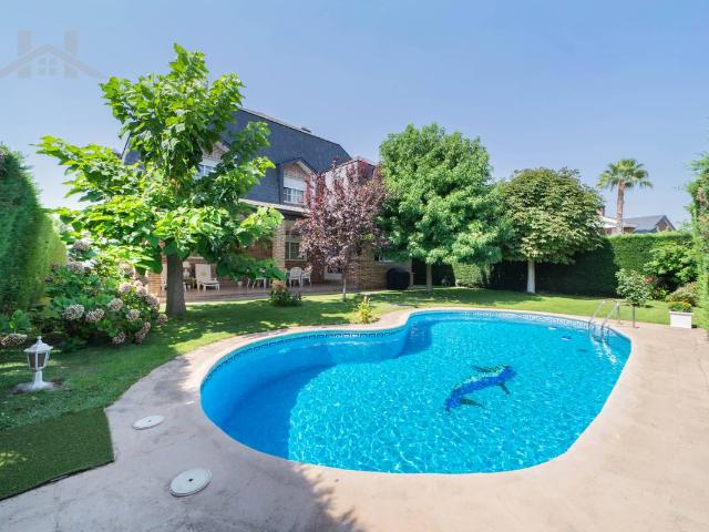 Casa chalet en Venta en Griñón