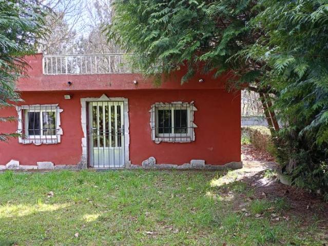 Casa chalet en Venta en Guntín