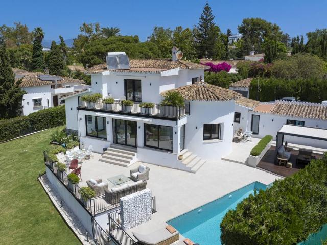 Casa chalet en Venta en Guadalmina Alta