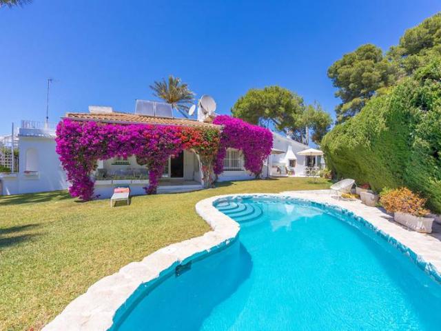 Casa chalet en Venta en Guadalmina Alta