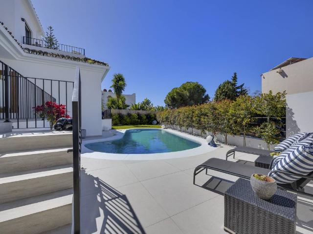 Casa chalet en Venta en Guadalmina Alta