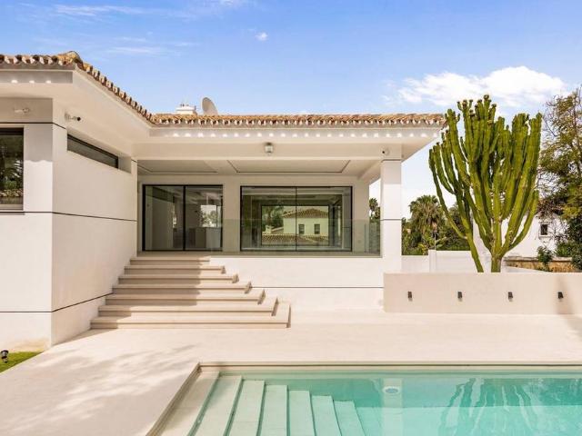 Casa chalet en Venta en Guadalmina Alta