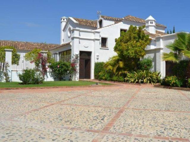 Casa chalet en Venta en Guadalmina Baja