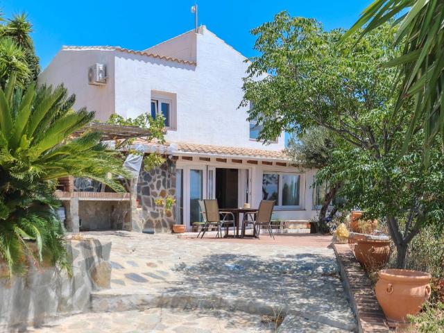 Casa chalet en Venta en Guaro