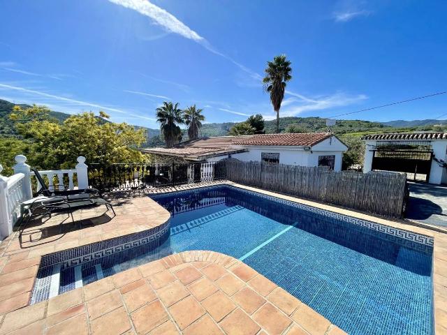 Casa chalet en Venta en Guaro