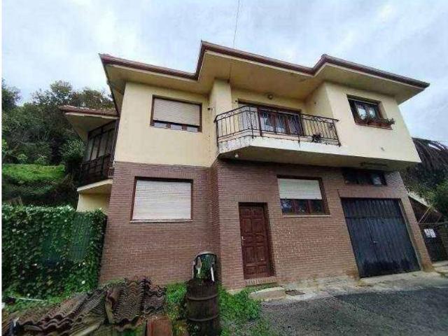 Casa chalet en Venta en Hazas de Cesto
