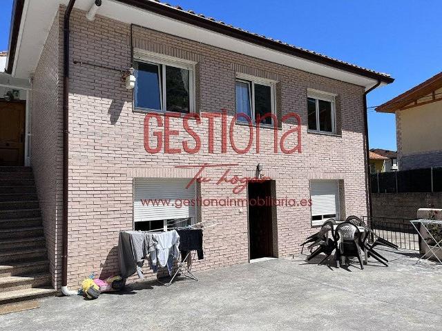 Casa chalet en Venta en Helgueras