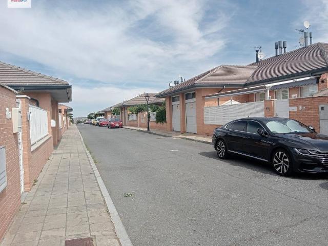Casa chalet en Venta en Hervencias Altas El Pinar
