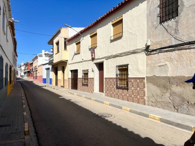 Casa chalet en Venta en Herencia