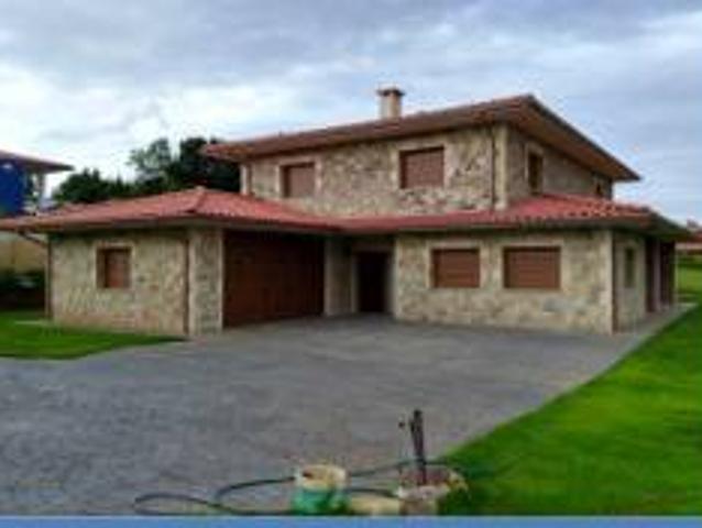 Casa chalet en Venta en Herrera