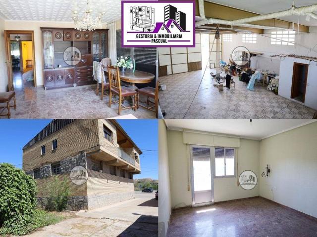 Casa chalet en Venta en Híjar