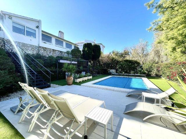 Casa chalet en Venta en Hipódromo Cerrado del Águila