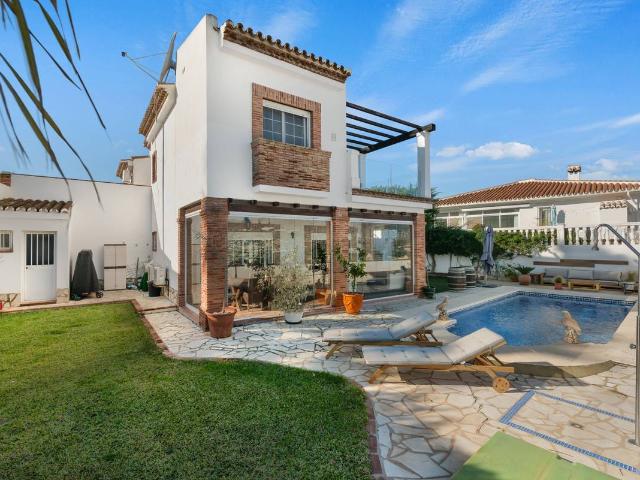 Casa chalet en Venta en Hipódromo Cerrado del Águila