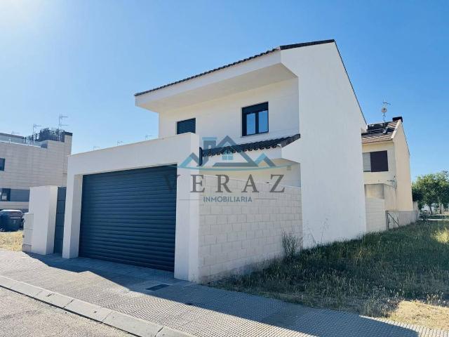 Casa chalet en Venta en Hospital Nuevo Centro de Talavera de la Reina