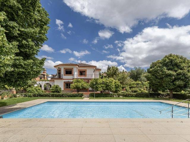 Casa chalet en Venta en Huétor Vega