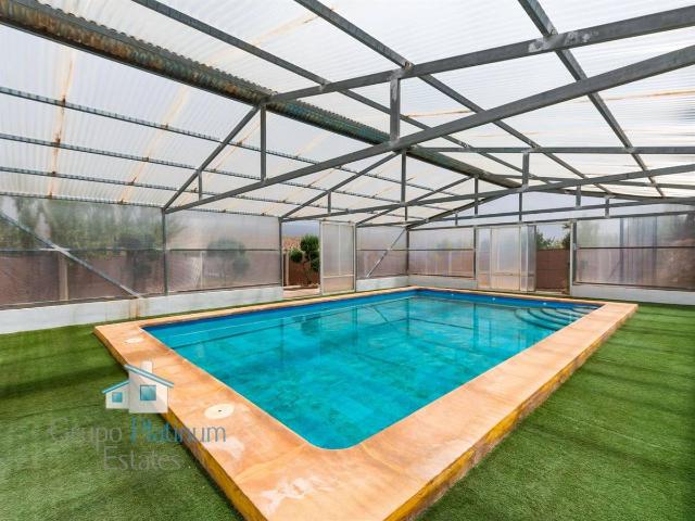 Casa chalet en Venta en Huéneja