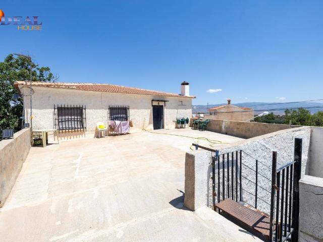 Casa chalet en Venta en Huéneja