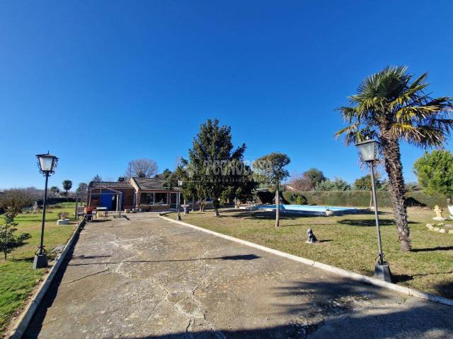 Casa chalet en Venta en Husillos