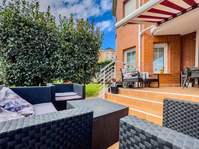 Casa chalet en Venta en Igollo
