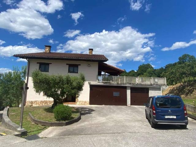 Casa chalet en Venta en Idiazabal