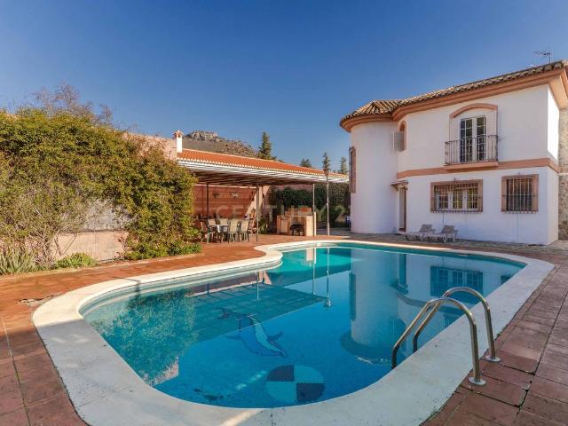 Casa chalet en Venta en Íllora