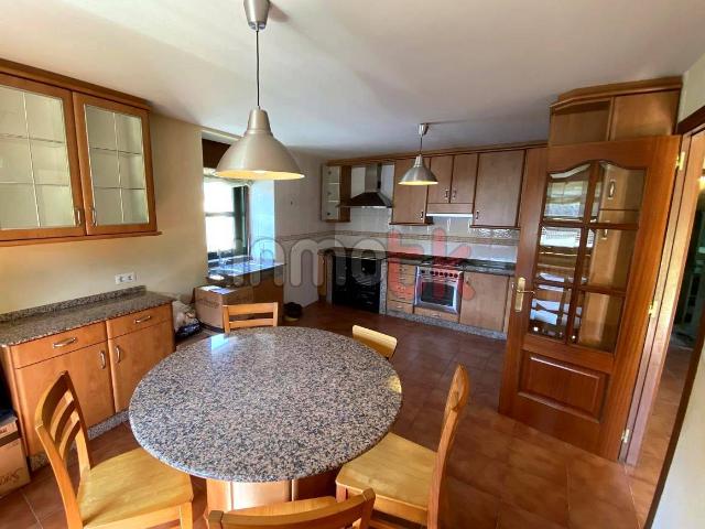 Casa chalet en Venta en Inás