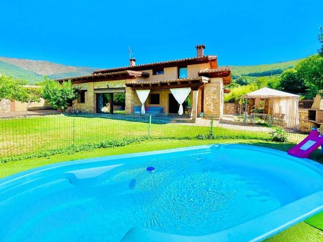 Casa chalet en Venta en Jarandilla de la Vera