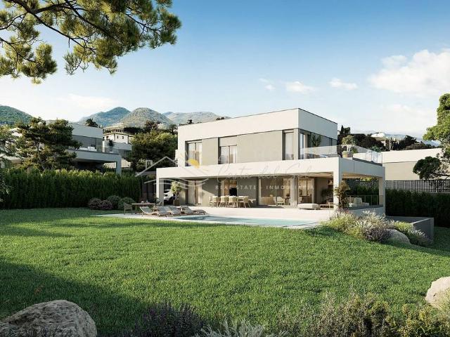 Casa chalet en Venta en Jardines de Alhaurín Huerta Alta Fuensanguínea