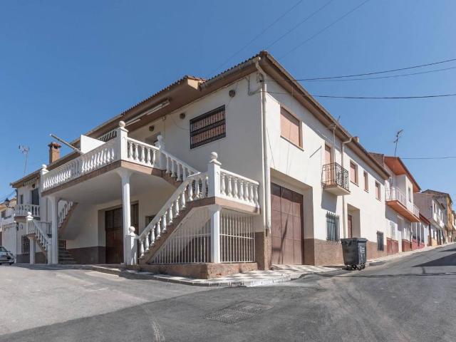 Casa chalet en Venta en Jayena