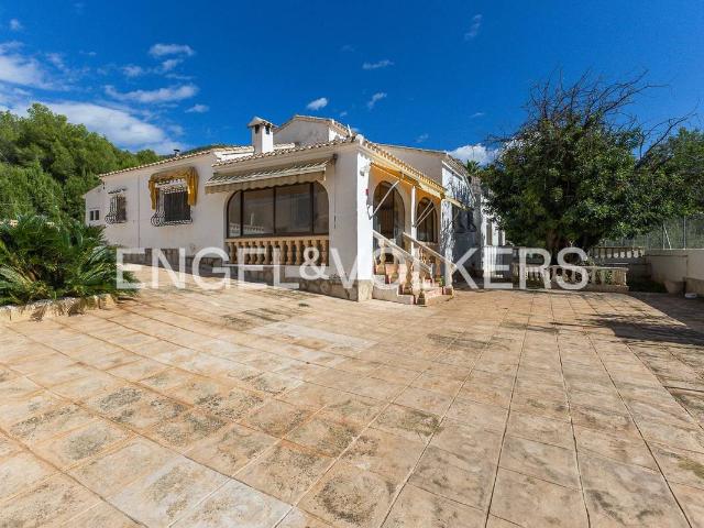 Casa chalet en Venta en Jesús Pobre