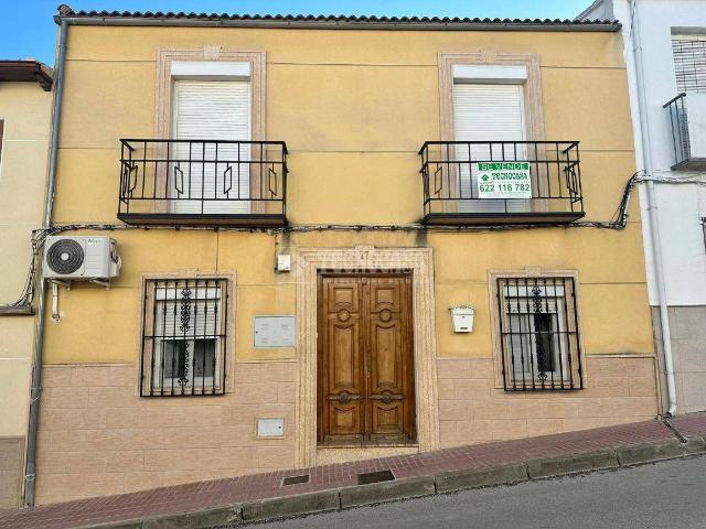Casa chalet en Venta en Jódar