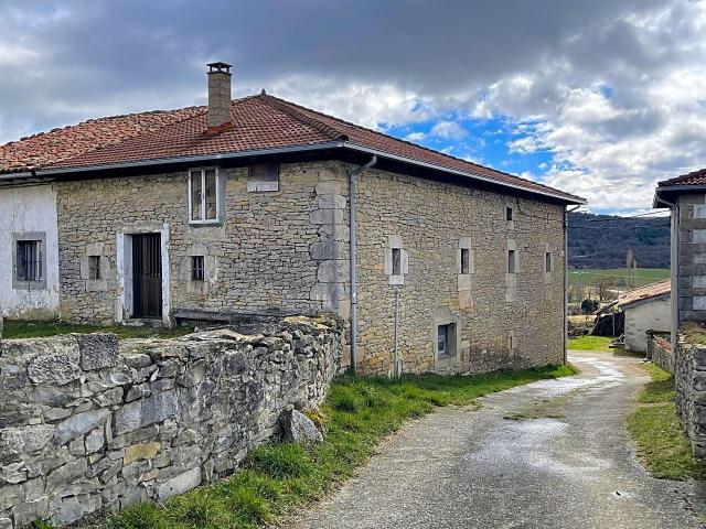 Casa chalet en Venta en Junta de Traslaloma