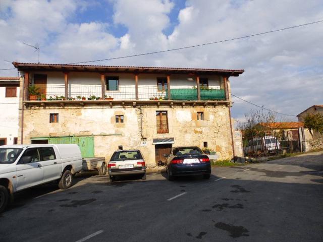 Casa chalet en Venta en Junta de Traslaloma