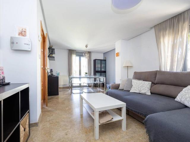 Casa chalet en Venta en Jun