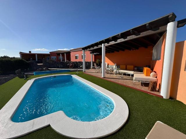 Casa chalet en Venta en Juan Gopar