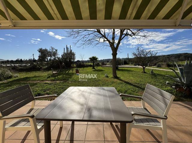 Casa chalet en Venta en La Tallada d'Empordà