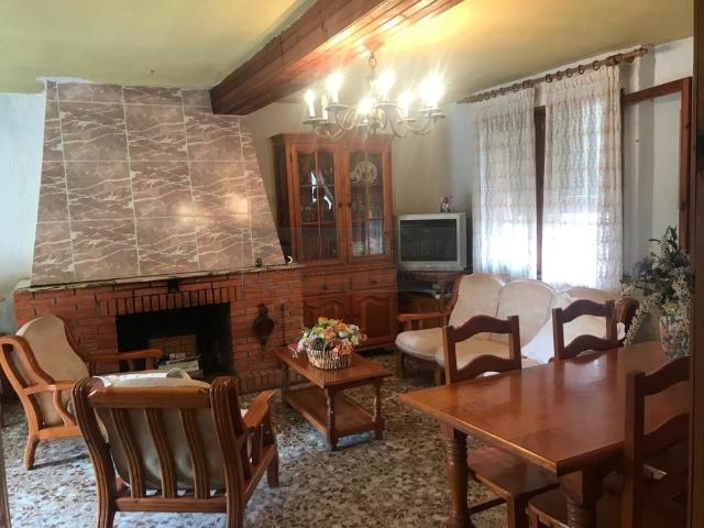 Casa chalet en Venta en La Villa de Don Fadrique