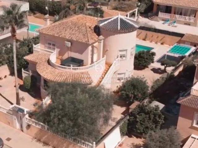 Casa chalet en Venta en La Zenia
