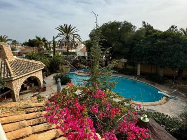 Casa chalet en Venta en La Zenia
