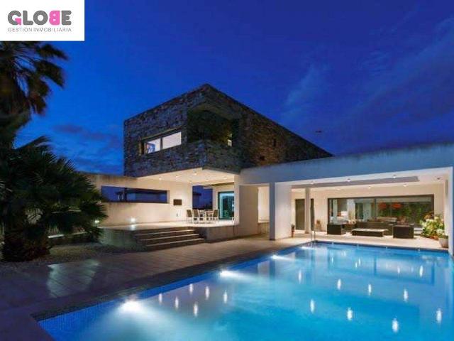 Casa chalet en Venta en La Zubia Ciudad